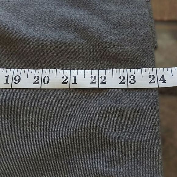 Vtg taupe wool high-waisted below knee length pencil skirt - Picture 10 of 15